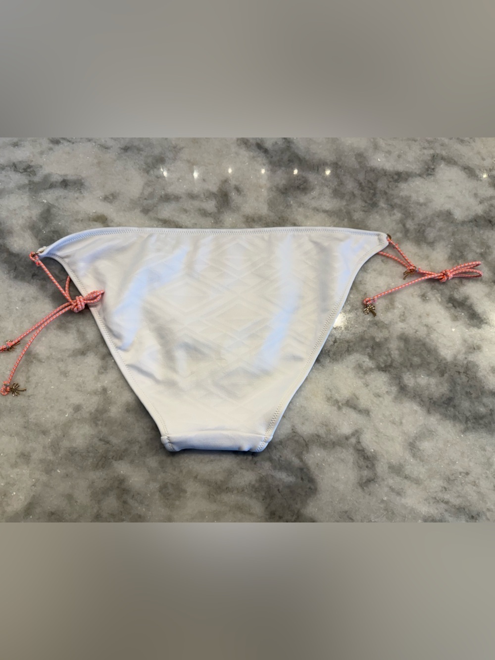 Victoria’s Secret White Bikini Bottom Pink Tie Sides Gold Charm Detail Size L - Picture 3 of 7